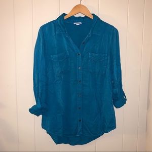 Cute boho teal button down 💙
